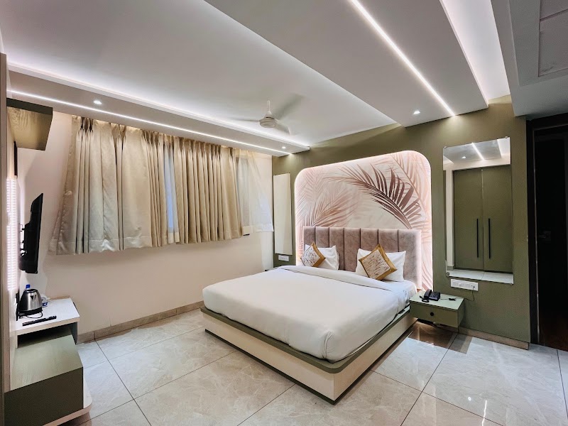 Hotel Varanasi Heritage - Hotel Varanasi Heritage B2/50A, Bhadaini, Tulsi Ghat, Assi Rd, Shivala, Varanasi, Uttar Pradesh 221001, India