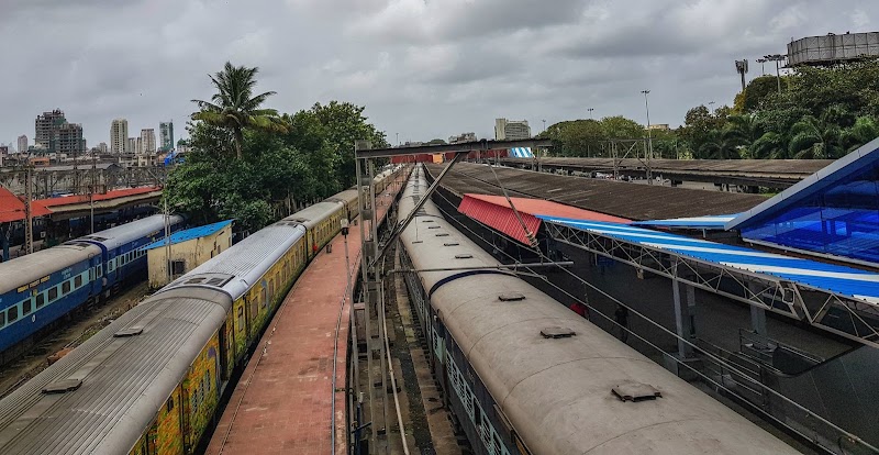 Chatrapati Shivaji Terminal (CST) Victoria Terminus (VT) - Chatrapati Shivaji Terminal (CST) Victoria Terminus (VT) WRQP+W5G, Chhatrapati Shivaji Terminus Area, Fort, Mumbai, Maharashtra 400001, India