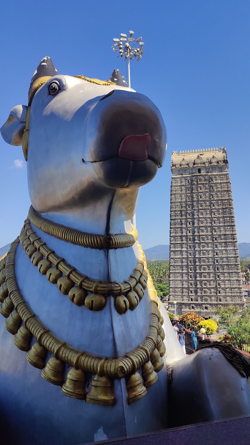 Mhatobar Shri Murudeshwar temple Gate - Mhatobar Shri Murudeshwar temple Gate Murudeshwar Temple gate, 3GX3+5QC, Highway, Bhatkal, Mavalli, Karnataka 581350, India