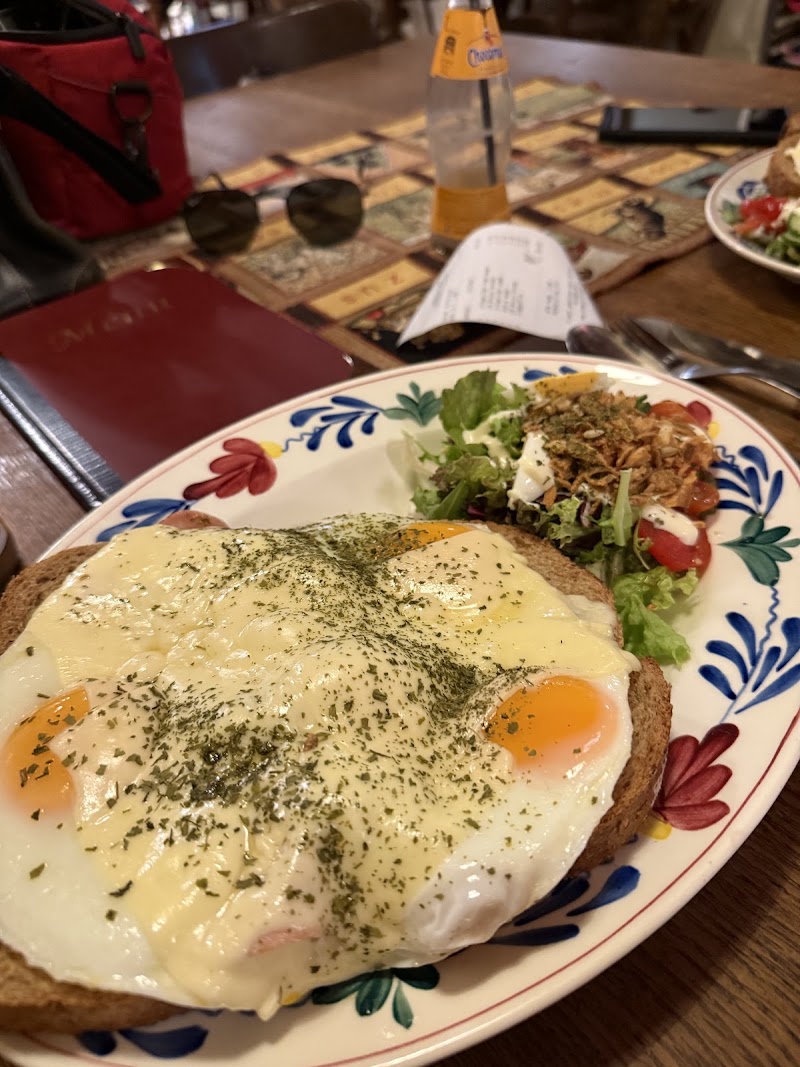 Lunchroom Den Contente Mensch - Lunchroom Den Contente Mensch Botermarkt 15, 5256 AV Heusden, Netherlands