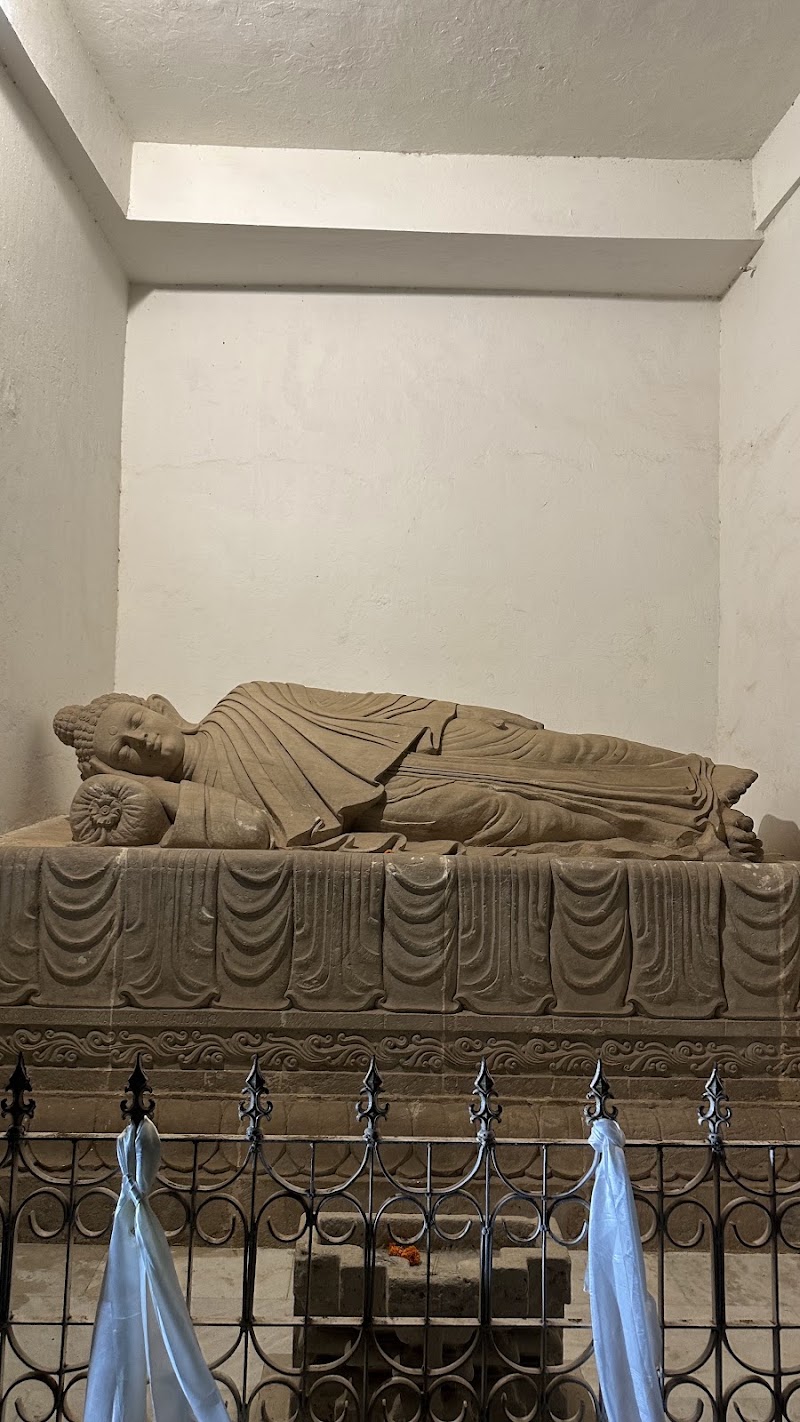 Dhauli Hill - Dhauli Hill 5RRQ+WRQ, Dhauli Rd, Uttara, Dhauli, Odisha 751002, India