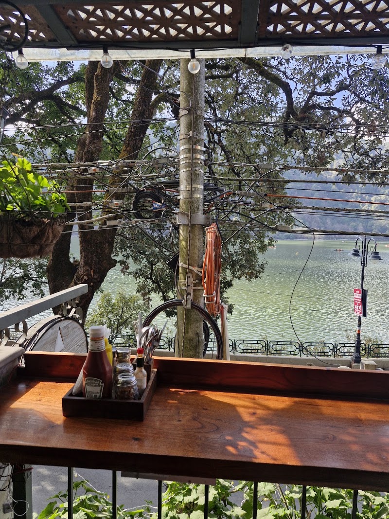 Lake View Restaurant - Lake View Restaurant 9G2H+H4R, Suriyagaon Rd, Sattal, Bhowali Range, Uttarakhand 263127, India