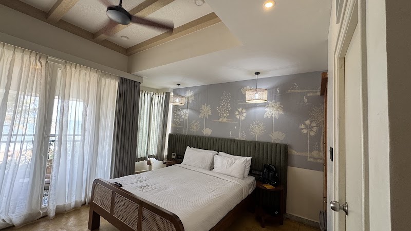 Sea Gadabout - Sea Gadabout 56, First Floor, Goubert Avenue, 605 102, Beach Rd, opposite Beach, White Town, Puducherry, 605001, India